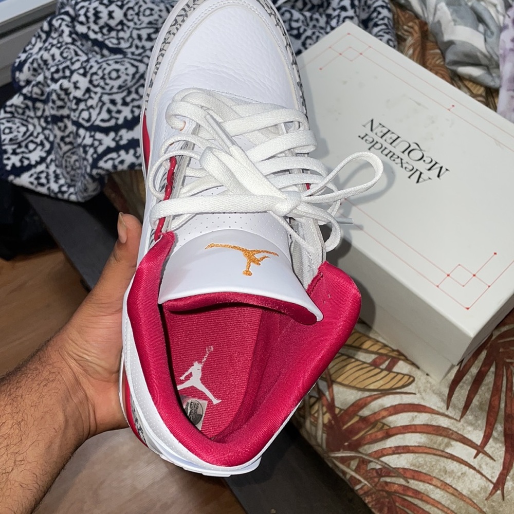 Jordan 3s - Picture 3 of 6